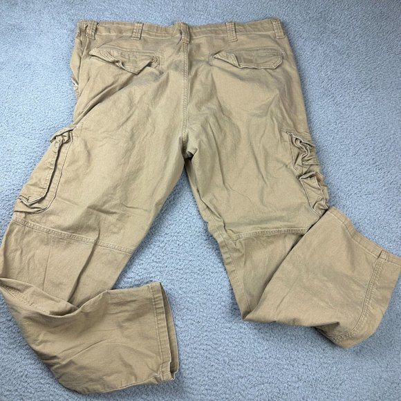 Wrangler Regular Taper‎ Adult Size 40 Flat Front Chino Cargo Pants Men Beige/Tan - Picture 2 of 8
